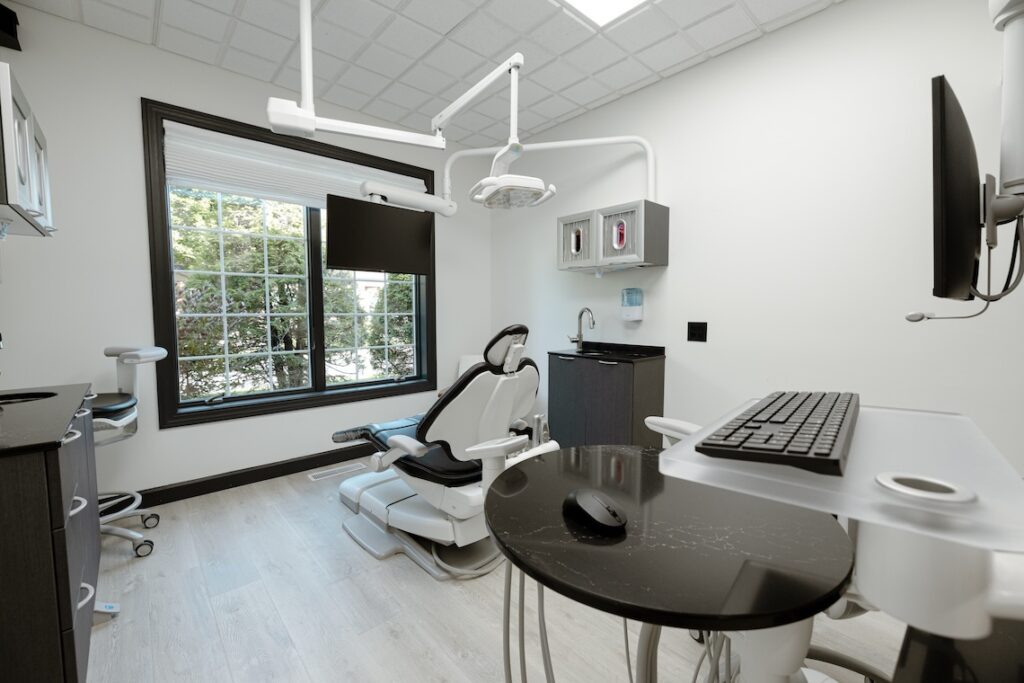 A comfortable exam room at Stutsman Dentistry in Goshen.